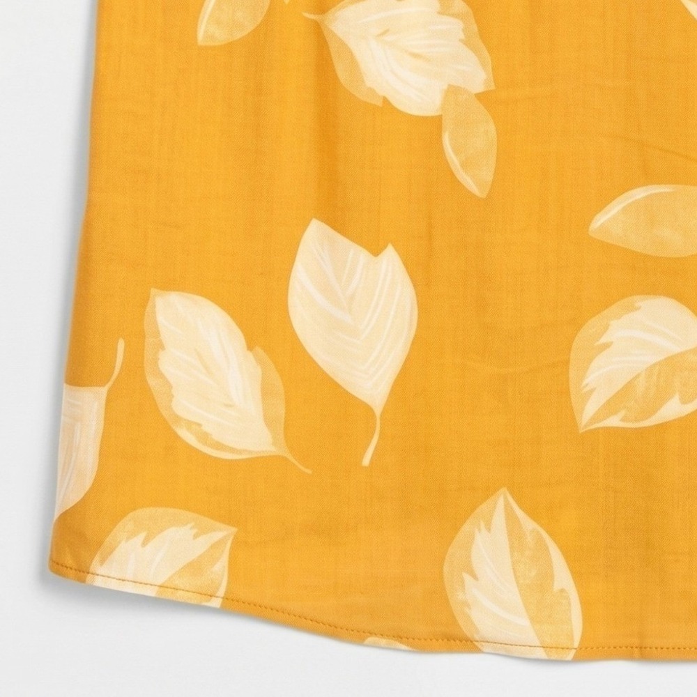 A New Day NWT Womens XS Yellow White Leaf Print Flutter Sleeve V Neck Rayon Top - Picture 7 of 8